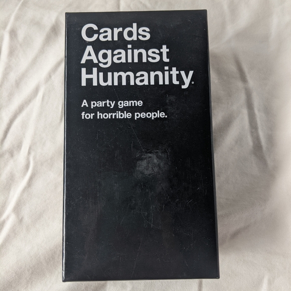 Cards Against Humanity - Picture 3 of 3